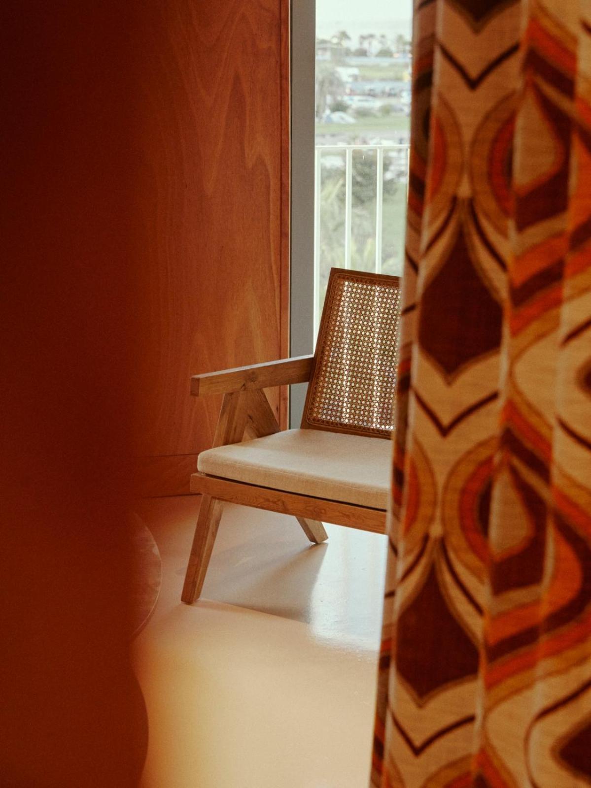 Rooms Hotel Батуми Экстерьер фото