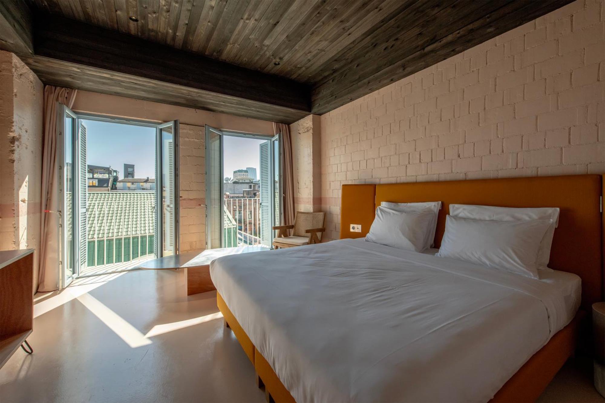 Rooms Hotel Батуми Экстерьер фото